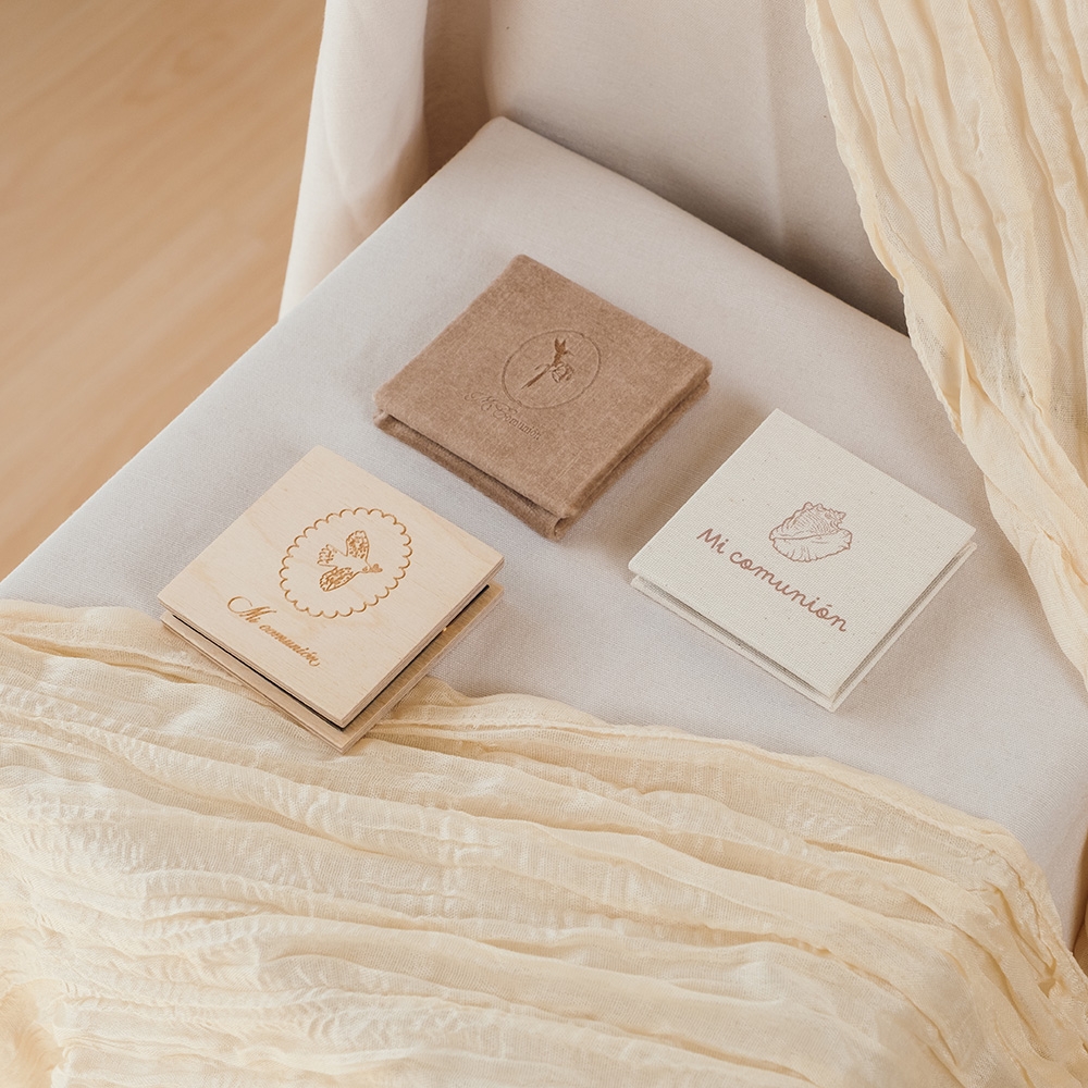 Little Folio communion 4